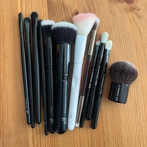 M.A.C, e.l.f., and Wet n Wild makeup brush bundle